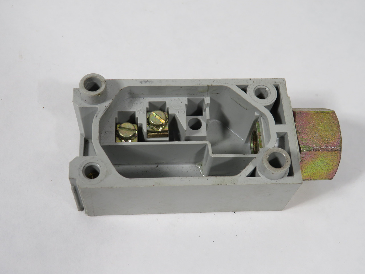 Allen-Bradley 802PR-LAAA3 Proximity Switch 102-132V 13mm SHELF WEAR USED