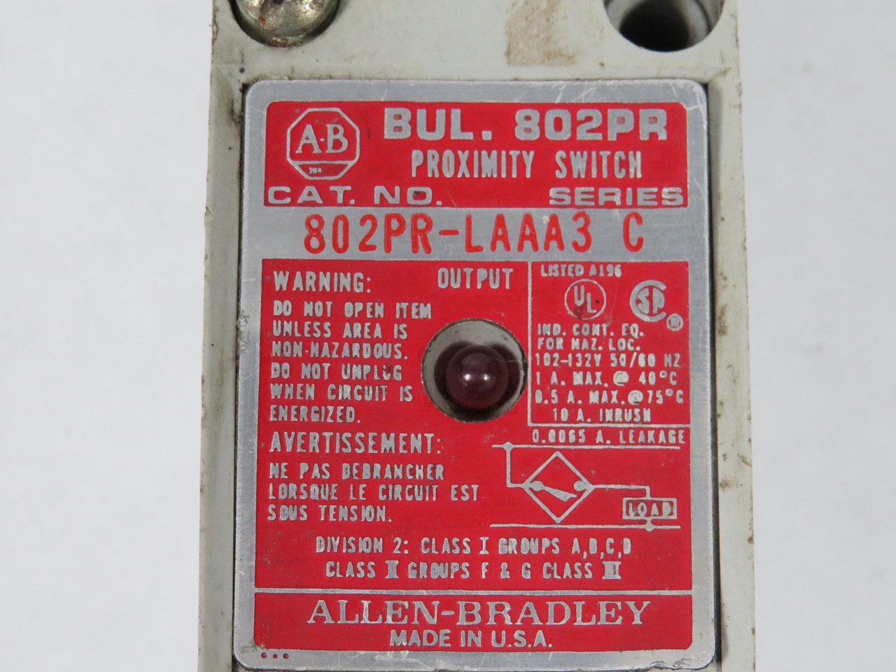 Allen-Bradley 802PR-LAAA3 Proximity Switch 102-132V 13mm SHELF WEAR USED