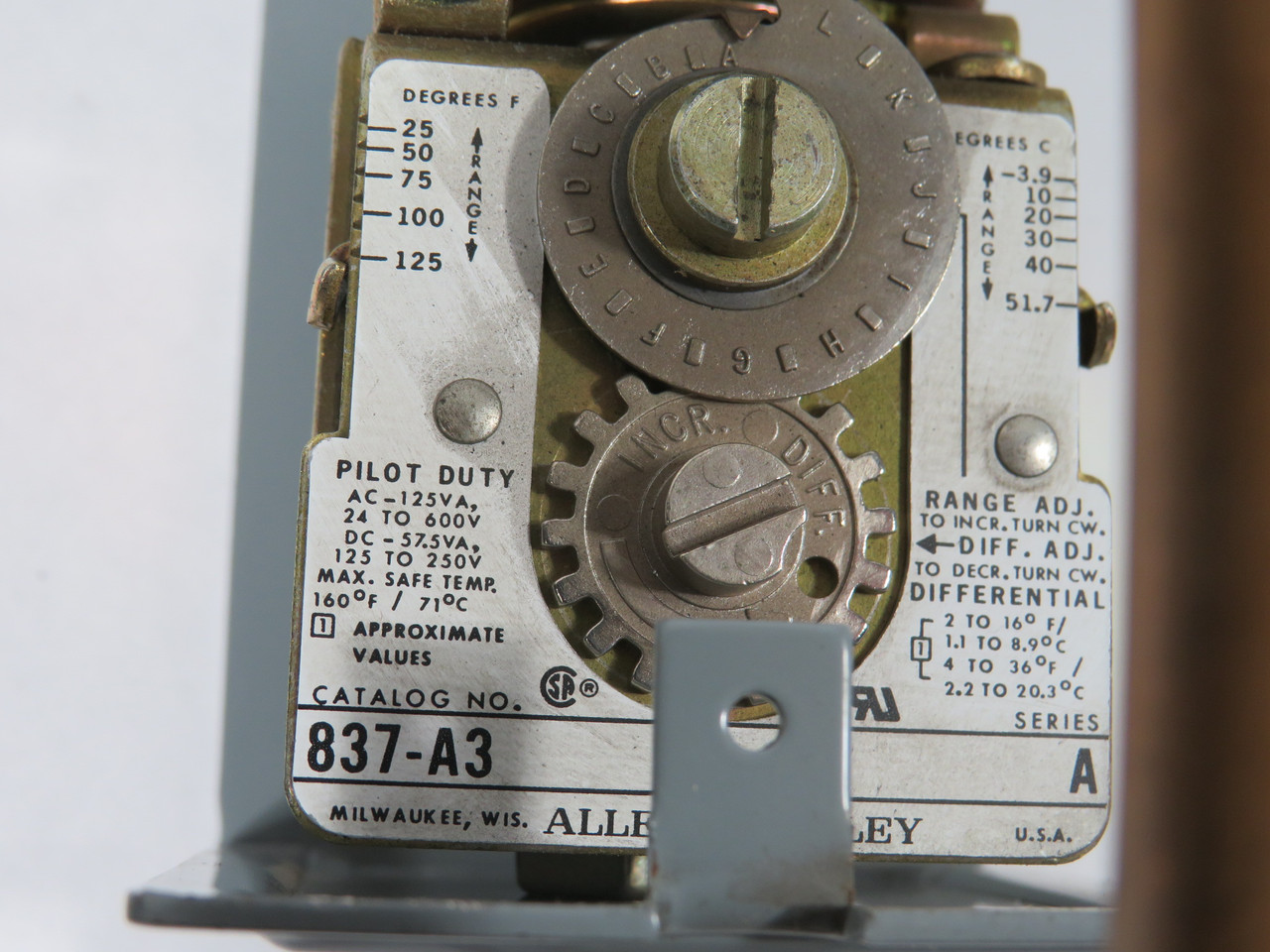 Allen-Bradley 837-A3 Series A Temperature Controller 25-125 Deg F NO COVER USED