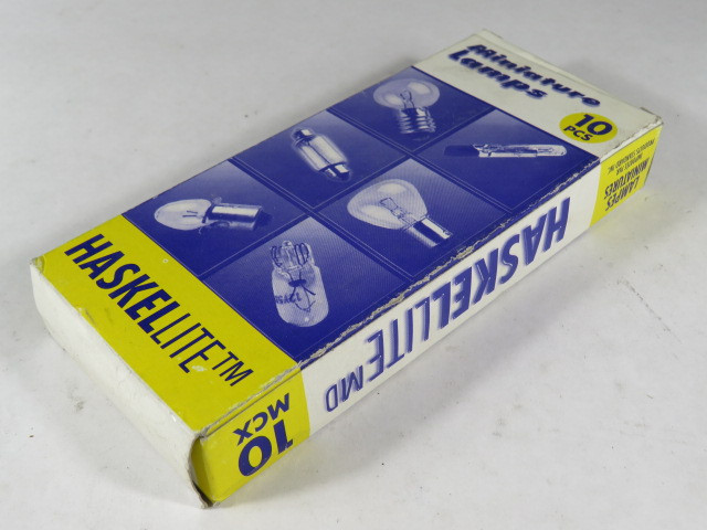 Haskellite 1591 Miniature Bulb BA15S Base 28V 0.61A 17.08W 10-Pack ! NEW !