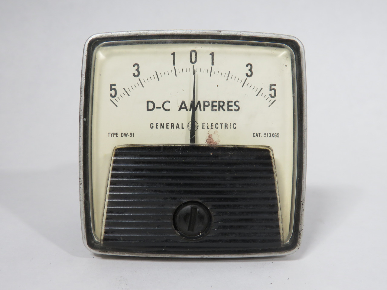 General Electric DC Ammeter 5-0-5A DC 2-1/2" Diameter Cat. 513X65 USED