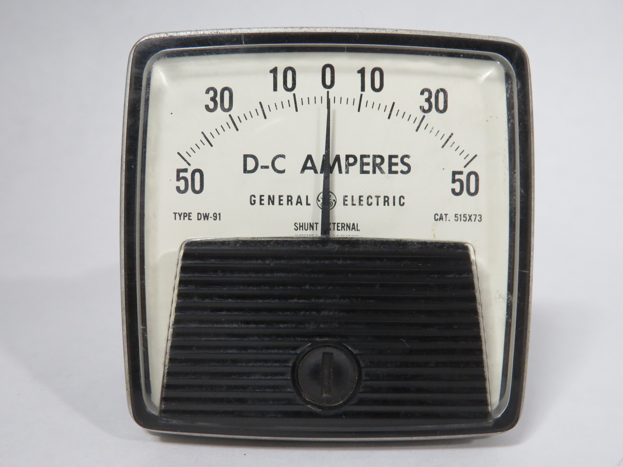 General Electric DC Ammeter 50-0-50A DC 2-1/2" D Shunt External Cat. 513X73 USED
