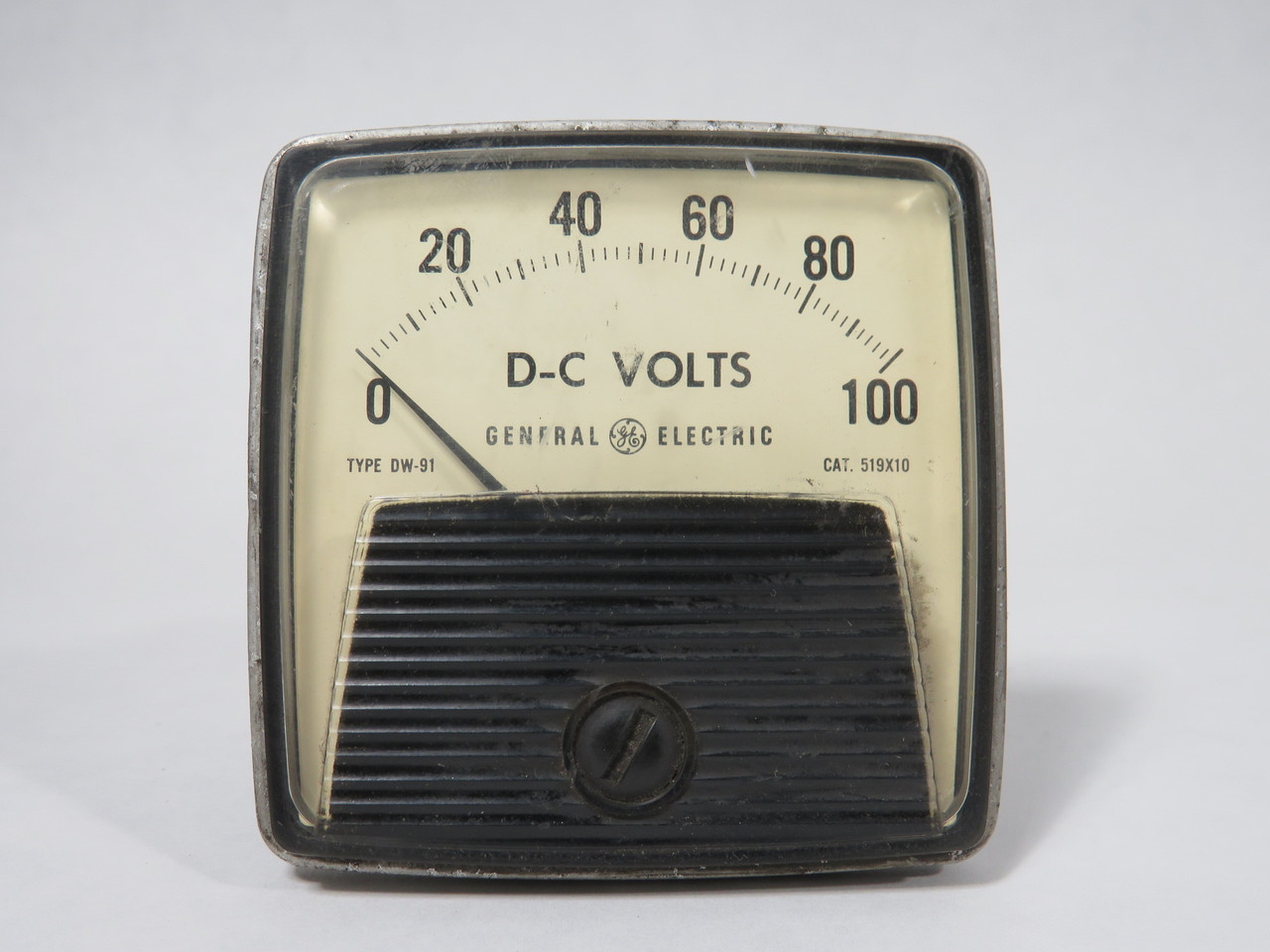 General Electric DC Voltmeter 0-100VDC 2-1/2" Diameter Cat. 519X10 USED