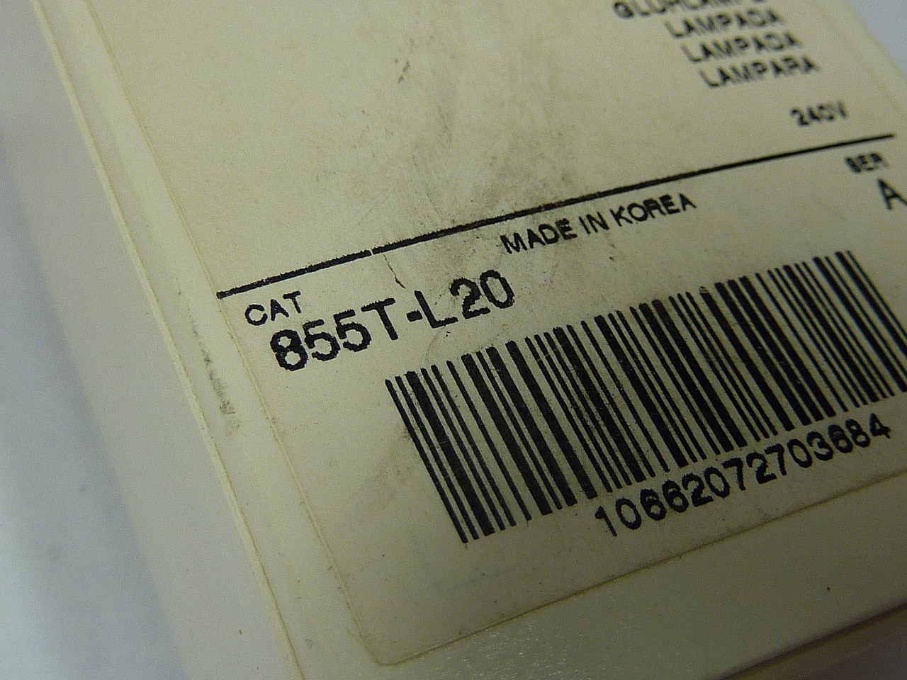 Allen-Bradley 855T-L20 Incandescent Lamp 240V Ser. A ! NEW !