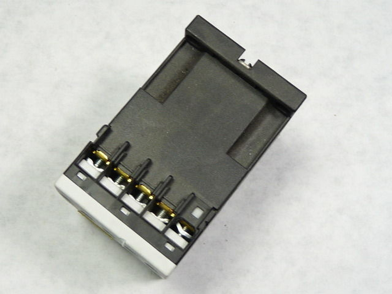 Siemens 3RT1016-1BB41 Non-Reversing Contactor 9A 3P 24VDC USED