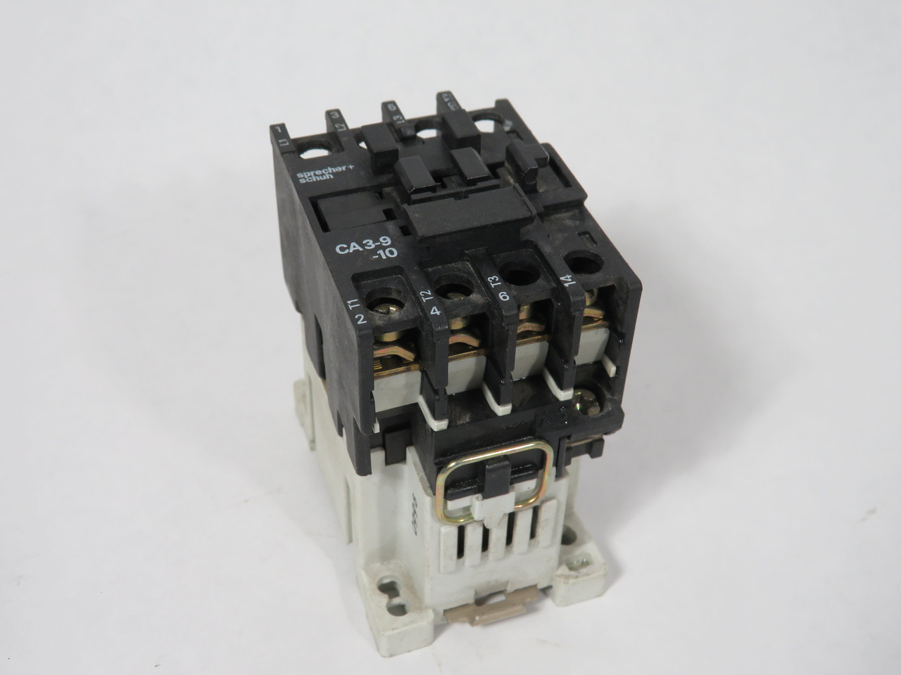 Sprecher + Schuh CA3-9-10-500/575V Contactor 500V@50Hz DAMAGED MOUNT USED
