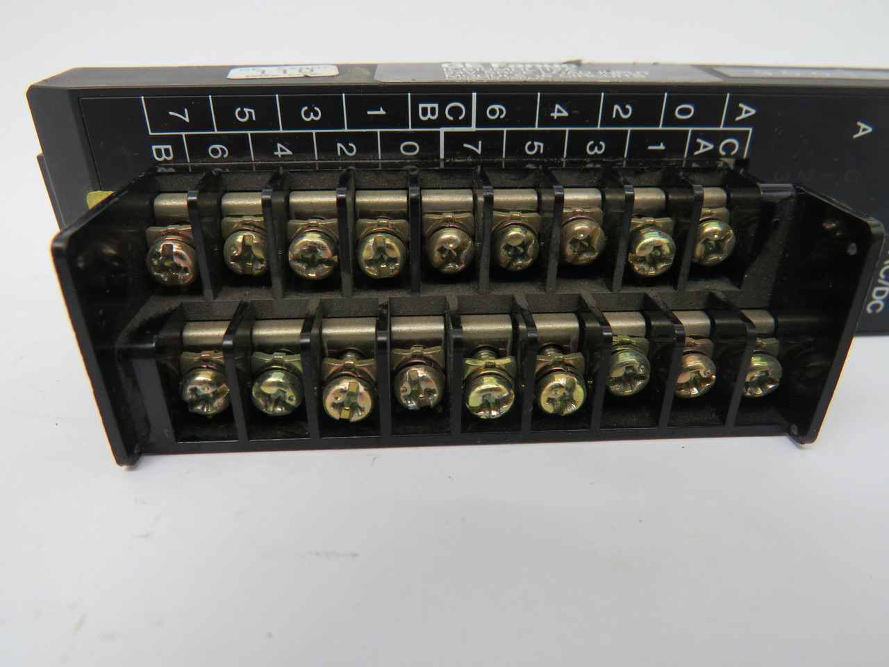 GE Fanuc IC610MDL112A Input Module 24VDC 16 Circuits No Door/COS Scratch USED