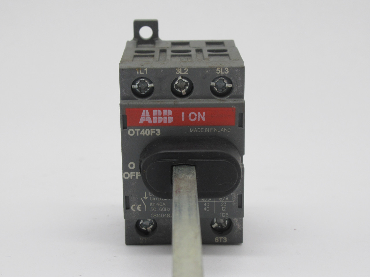 ABB OT40F3 Non-Fused Disconnect Switch 40A 600VAC 3-Pole 5" Shaft USED