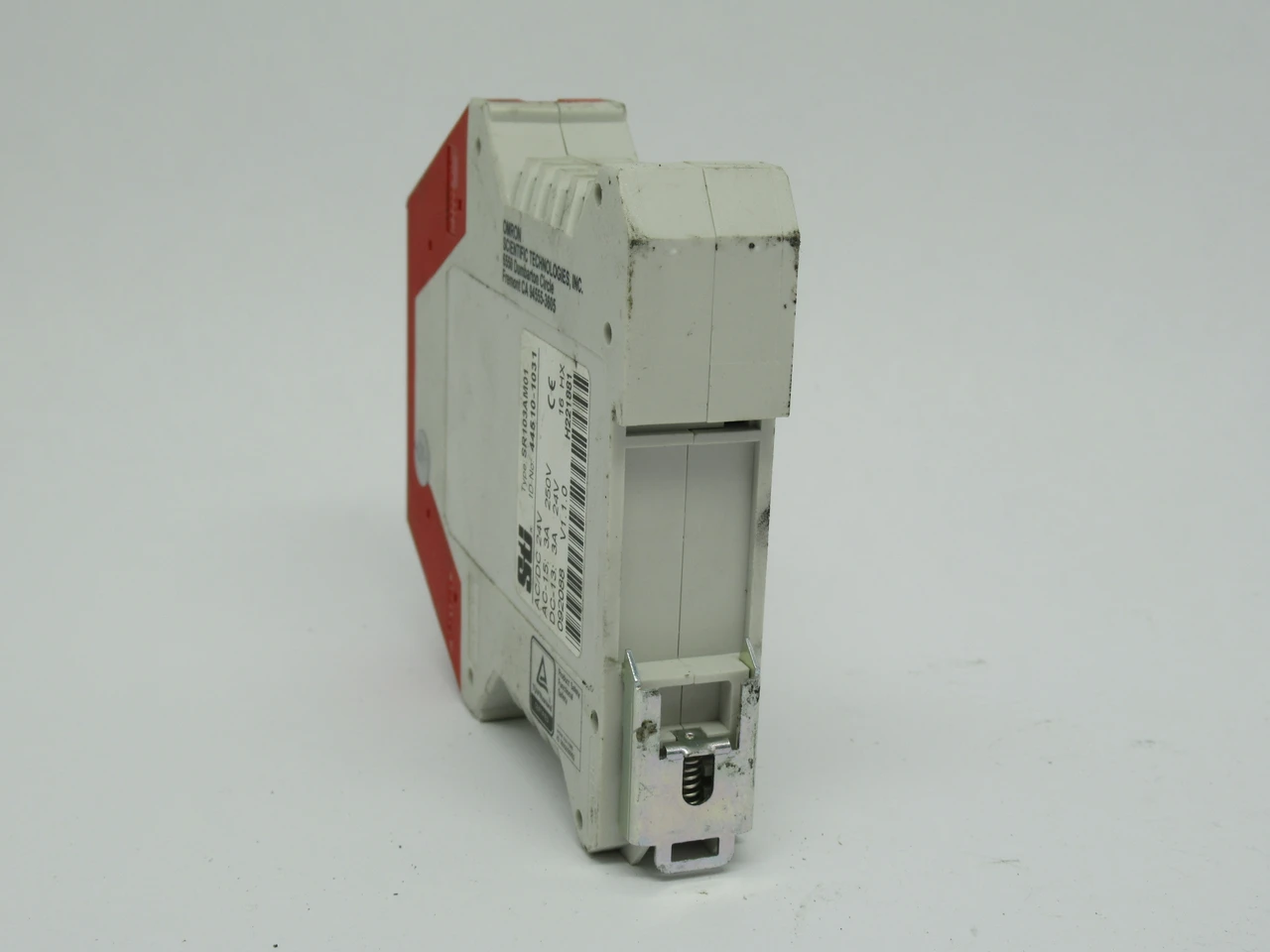STI SR103AM01 Dual Channel Safety Relay 24VAC/DC 2N/C Input 3N/O Output USED