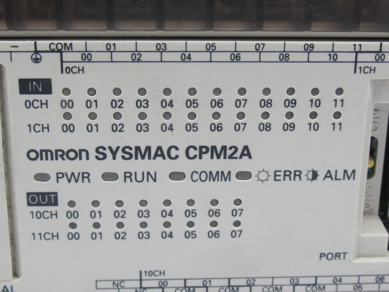 Omron CPM2A-40CDR-D Programmable Controller 24VDC 20W 24-Input 16-Output USED