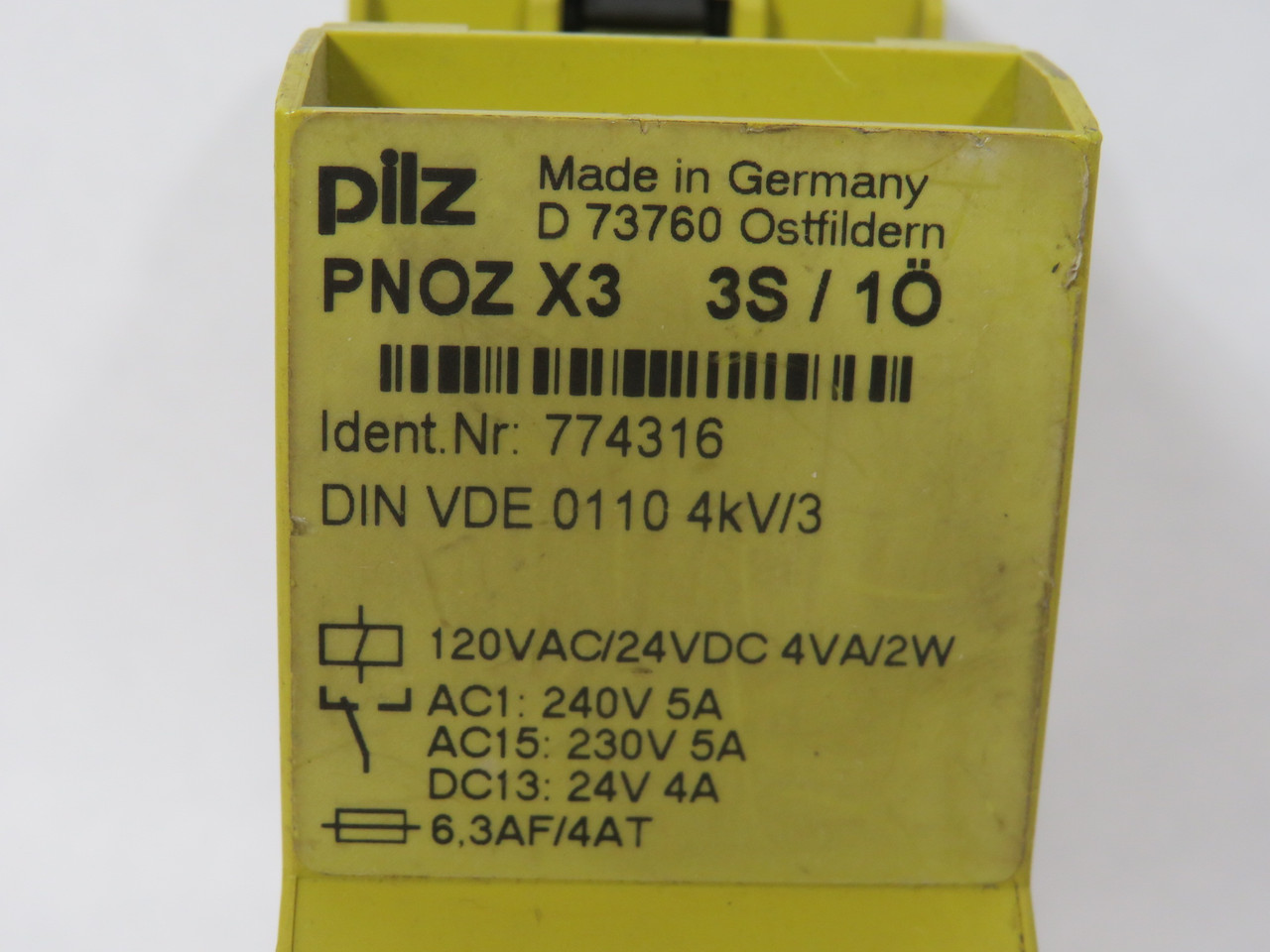 Pilz PNOZ-X3-120VAC/24VDC Safety Relay 120VAC 24VDC 4VA 2W 3S/1O COS DMG USED