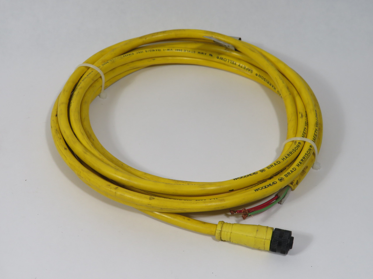 Woodhead 703000A03F120 Micro-Change Cordset 3P 4A 250V CUT TO 142" USED