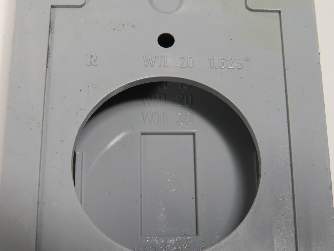 Royal RWTL20 Weatherproof Cover Plate 1-Gang 1.625" 20A SHELF WEAR NOP