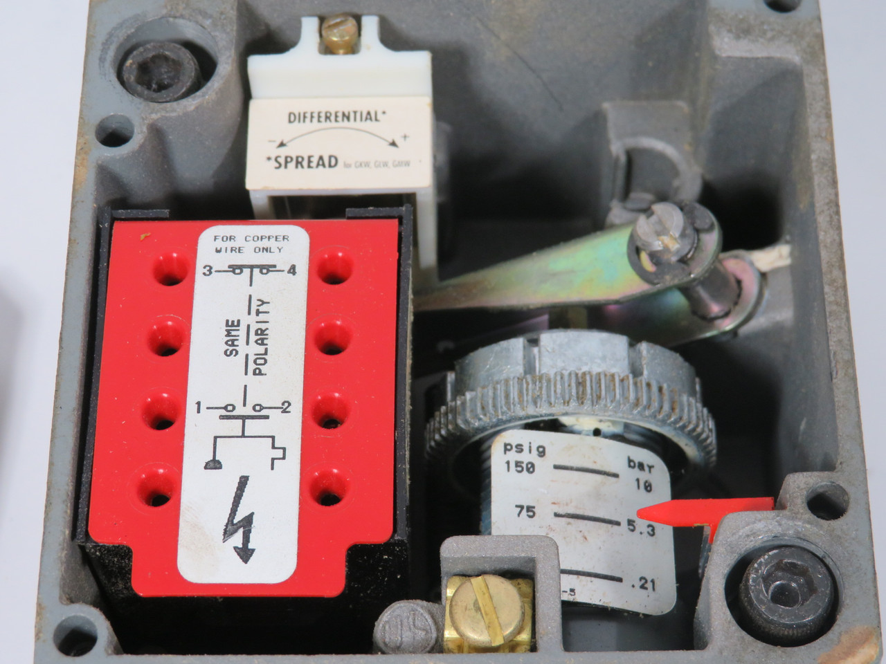 Square D 9012-GAW-5 Ser C Pressure Switch 3-150 psig 474 psig  No Form USED