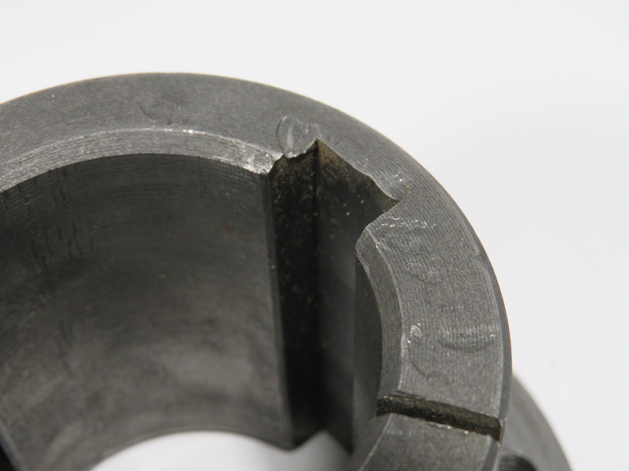 Browning Q1-1-7/8 Split Taper Bushing 2-7/8" OD 1-7/8" ID COSMETIC DAMAGE USED