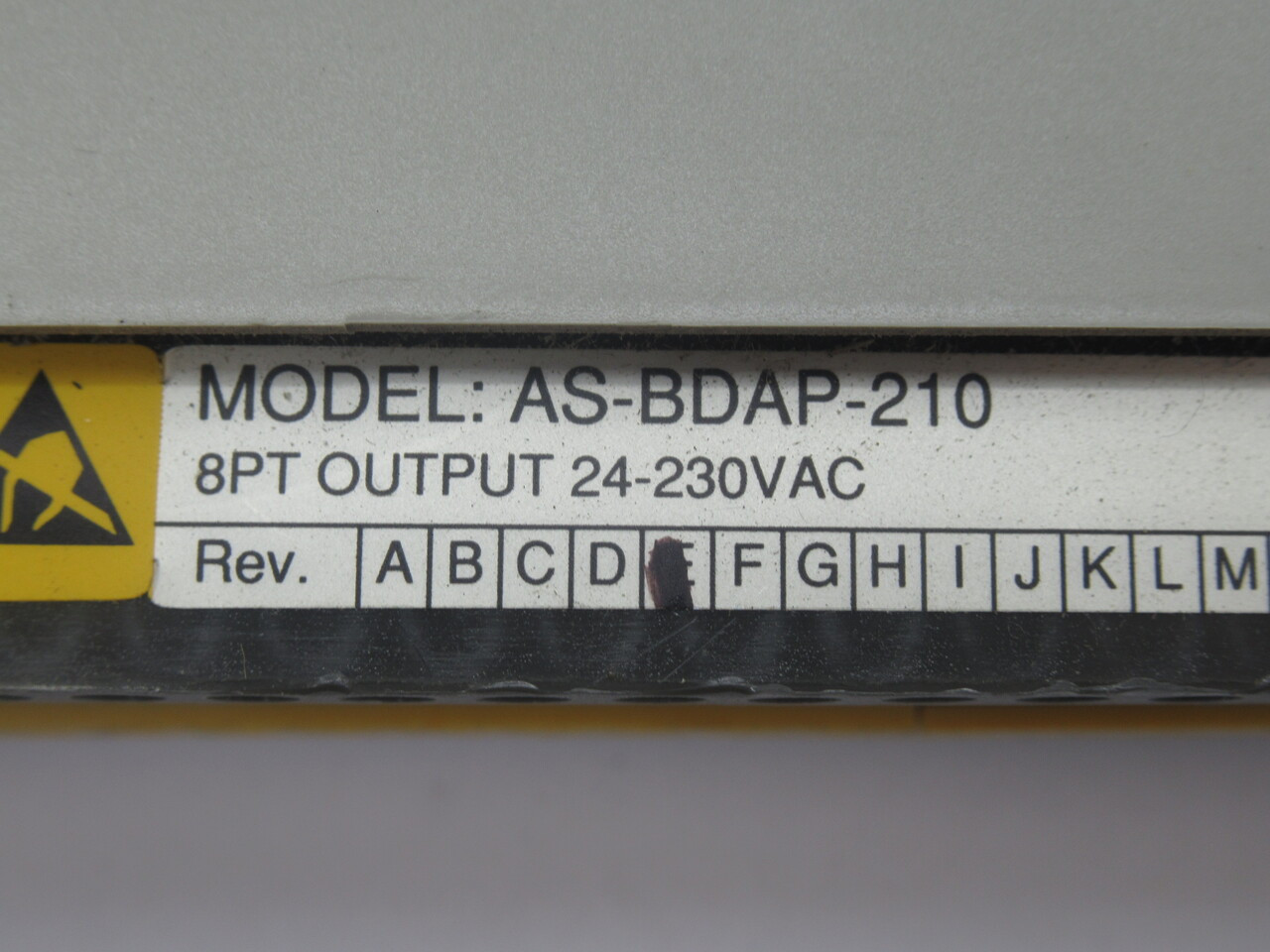 AEG Schneider AS-BDAP-210 Output Module 8PT 24-230VAC USED