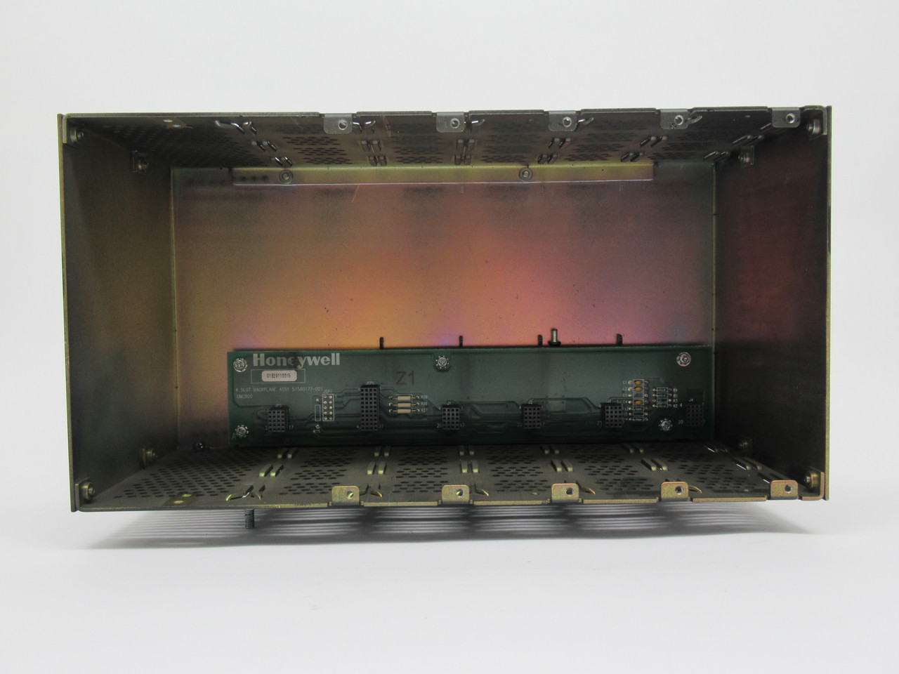 Honeywell 900R04-0001 I/O PLC Rack 4-Slot 5VDC@6A 24VDC@2A USED