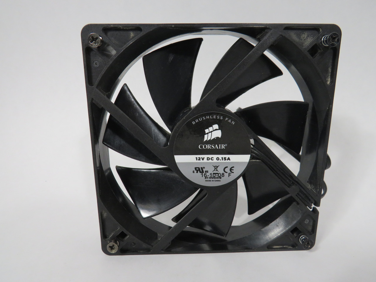 Corsair 31-000419 DC Brushless Fan 120mmx120mm 12VDC 0.15A USED