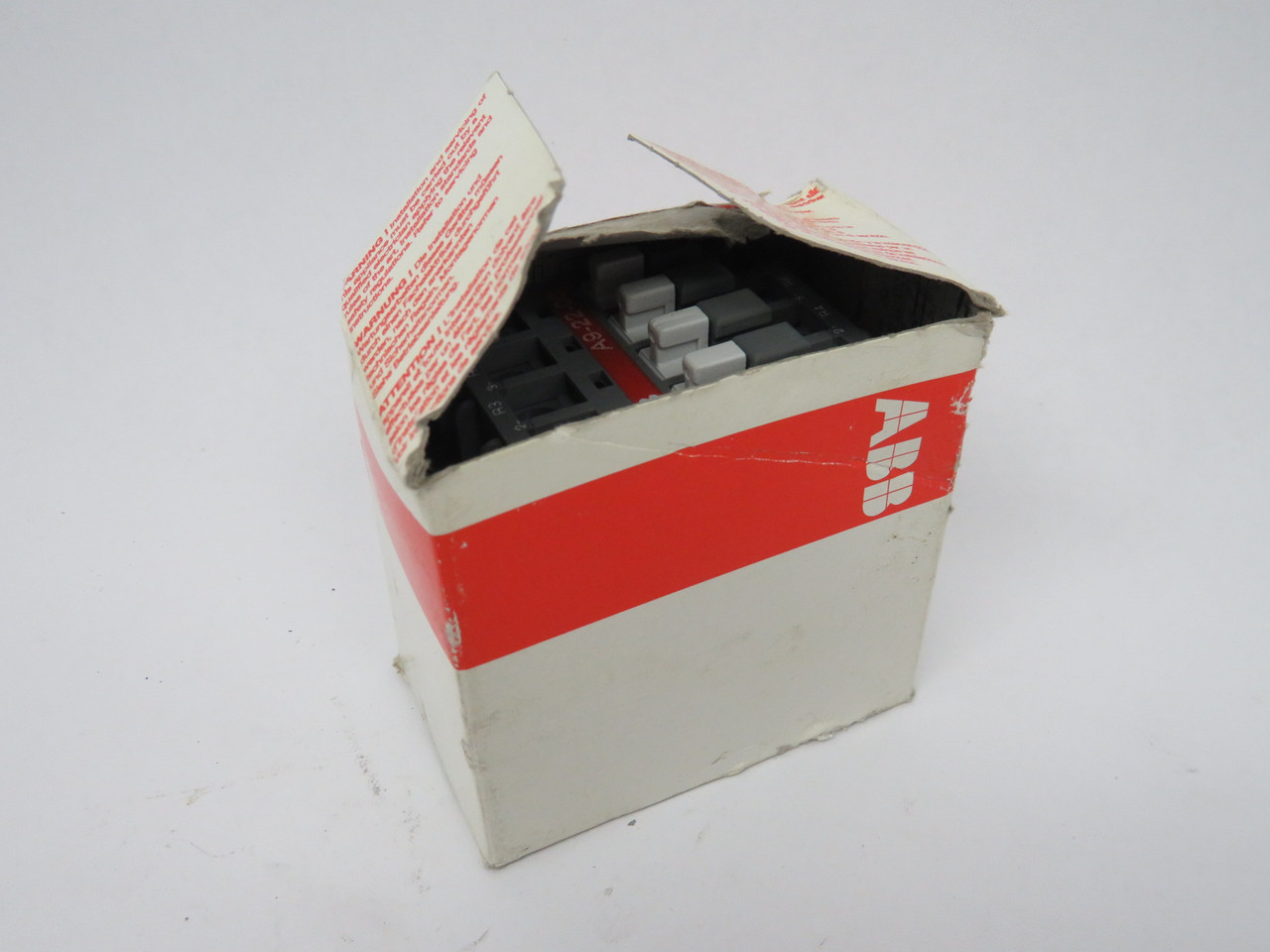 ABB A9-22-00-42 Contactor 230-240V 50Hz 277V 60Hz DAMAGED BOX NEW