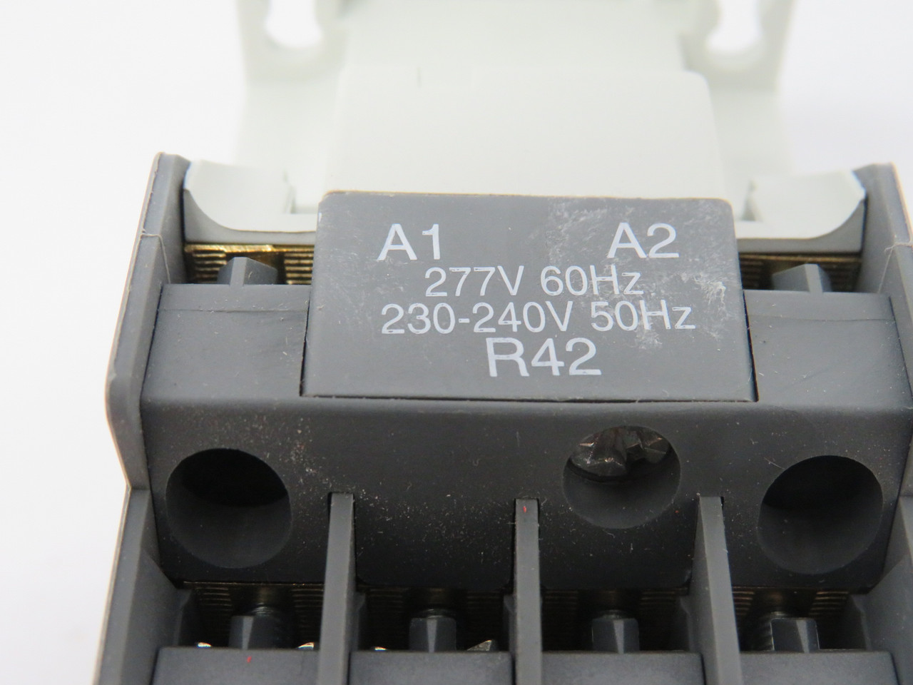 ABB A9-22-00-42 Contactor 230-240V 50Hz 277V 60Hz DAMAGED BOX NEW