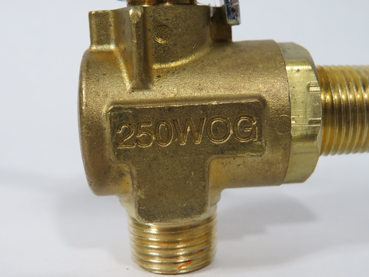 Parker XV591P-6-04 Brass Ball Valve Lever Handle 90Deg Male-Male 3/8" NPT USED