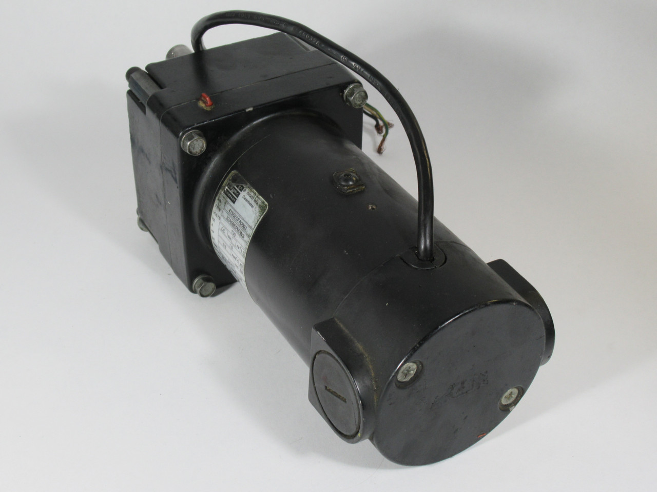 Bodine DC Gearmotor 65.5:1 143 lb-in 1/8HP 38RPM 130VDC 1.0A USED