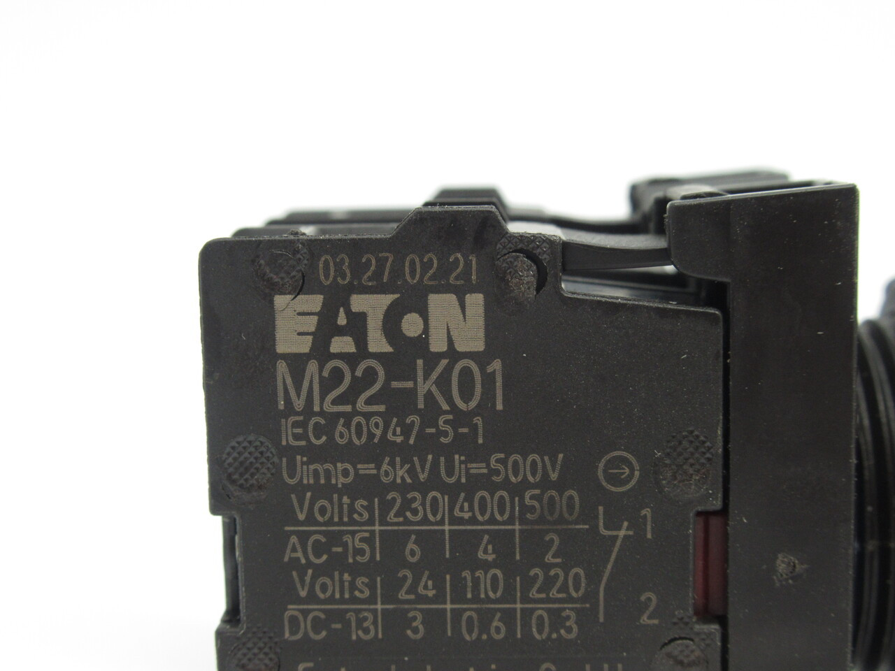 Eaton M22-DL-B-K02-B Flush Illuminated Push Button 12-30V 2NC Blue Cap USED