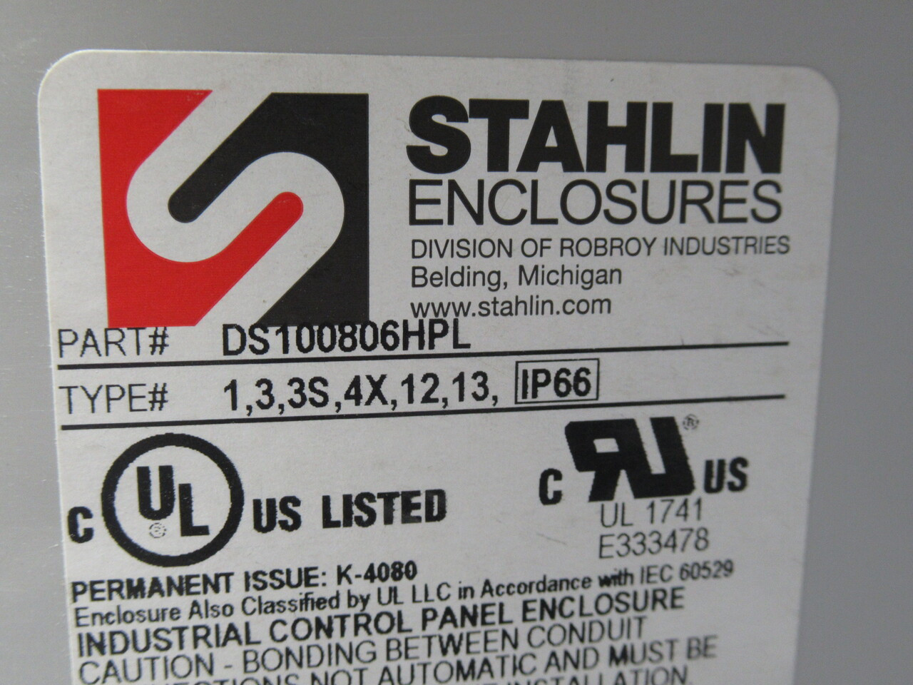 Stahlin DS100806HPL Fiberglass Hinged Enclosure 10" x 8" x 6" USED