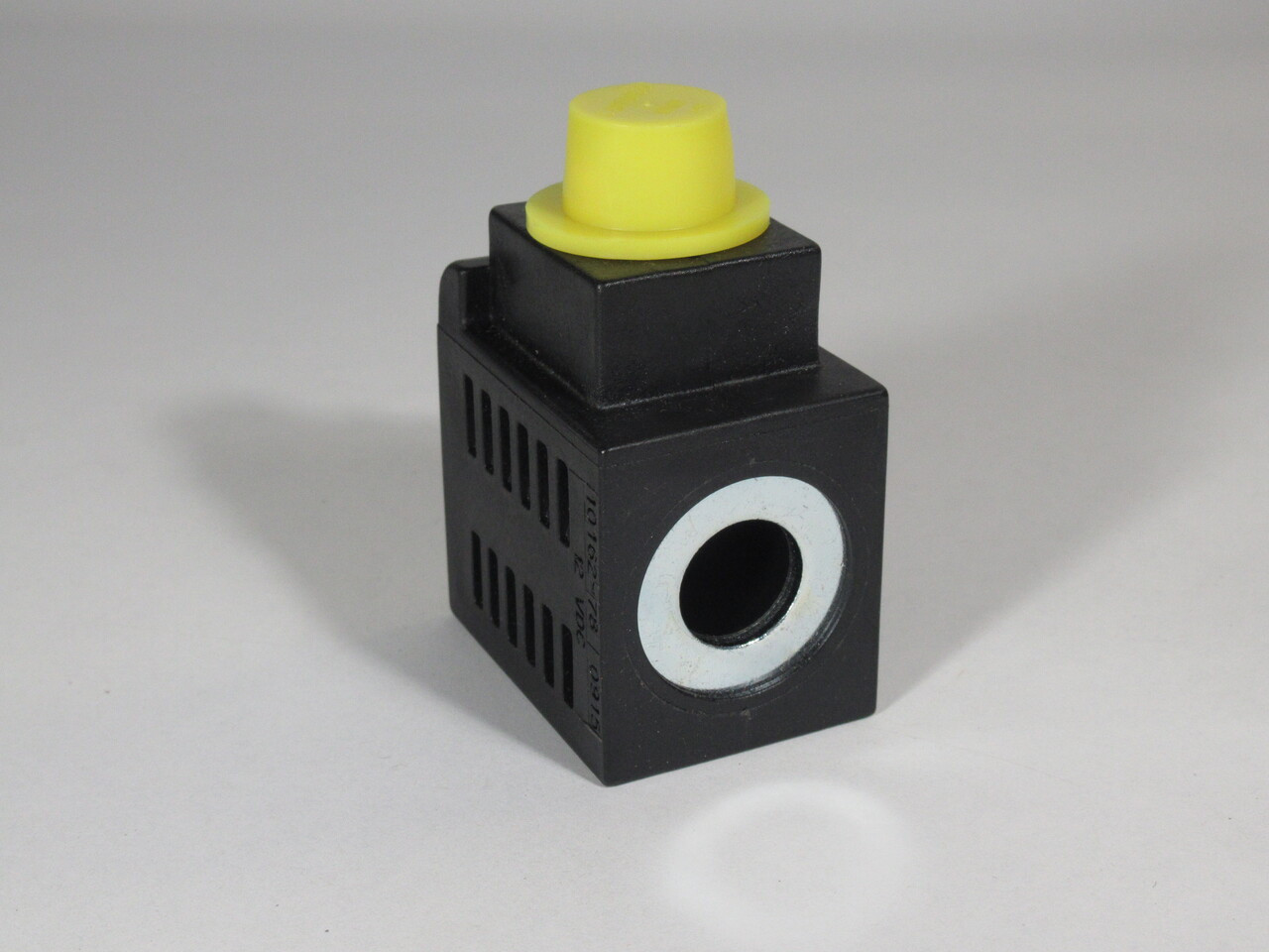 Deltrol Fluid Products 10162-78 Solenoid Coil 12VDC NOP