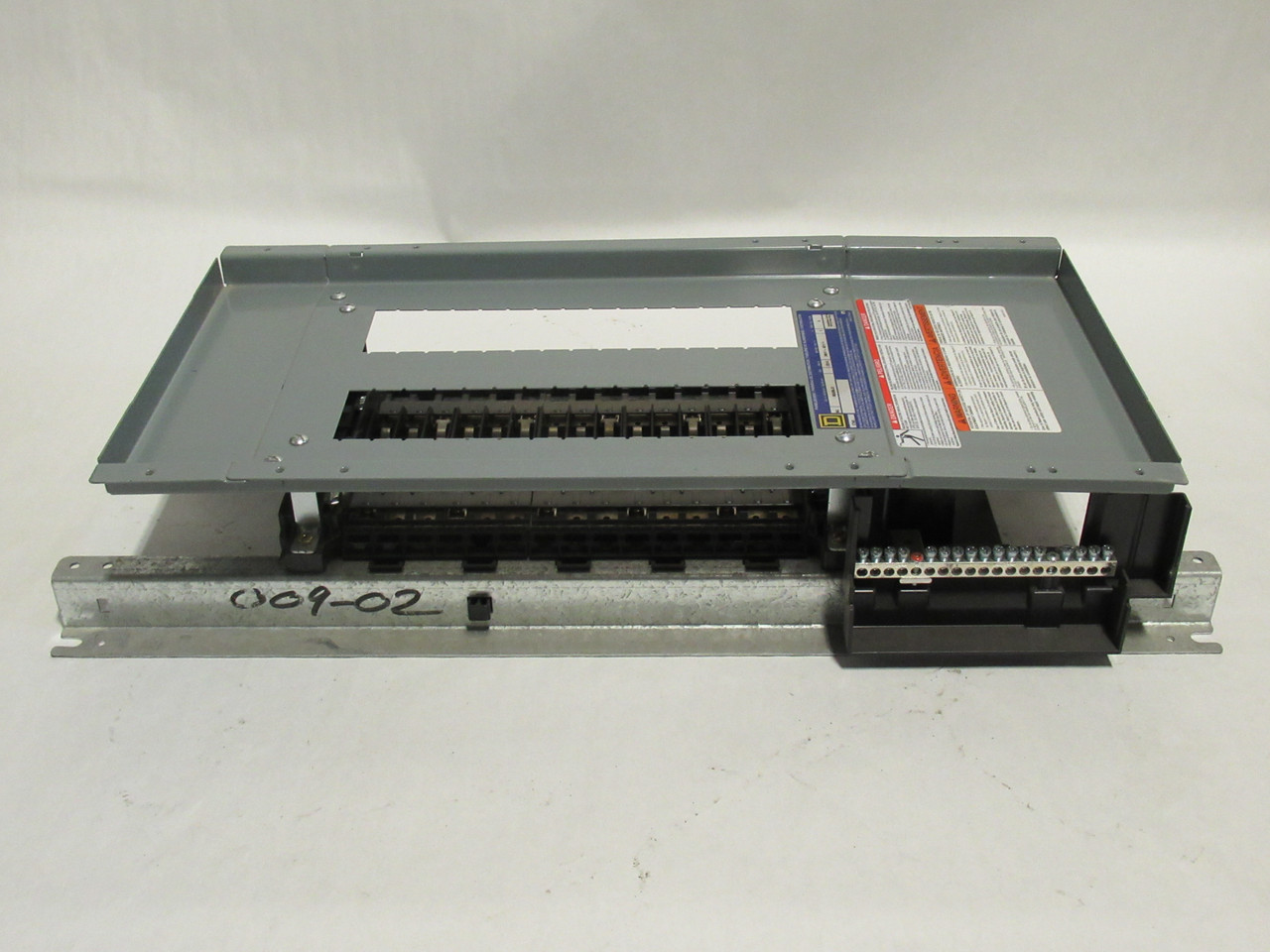 Square D NQ430L2C Panelboard Interior 225A 30-Pole 3Ph 4-Wire 240VAC 48VDC NOP