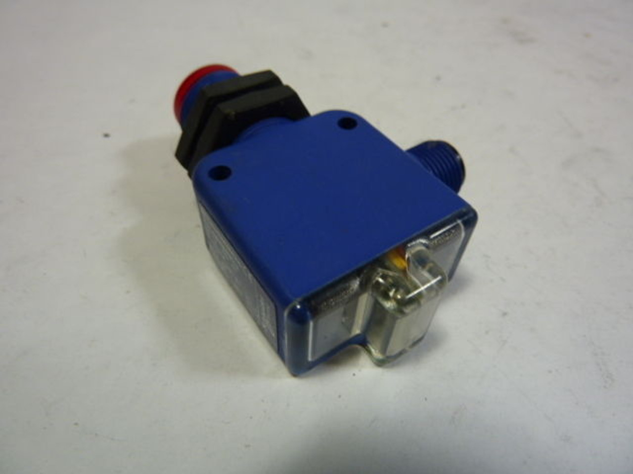 Schneider XUN0ANSNM12 Photoelectric Sensor ! NOP !