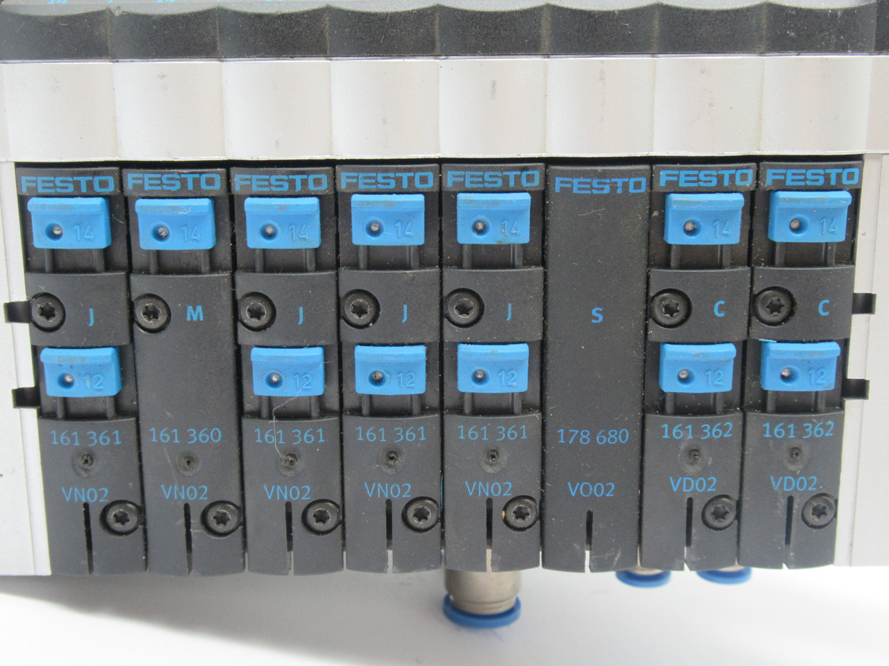 Festo CPV14-VI-10P-14-8C-N2-R-Y-JM3JSCC+GA Solenoid Valve Manifold Assembly USED