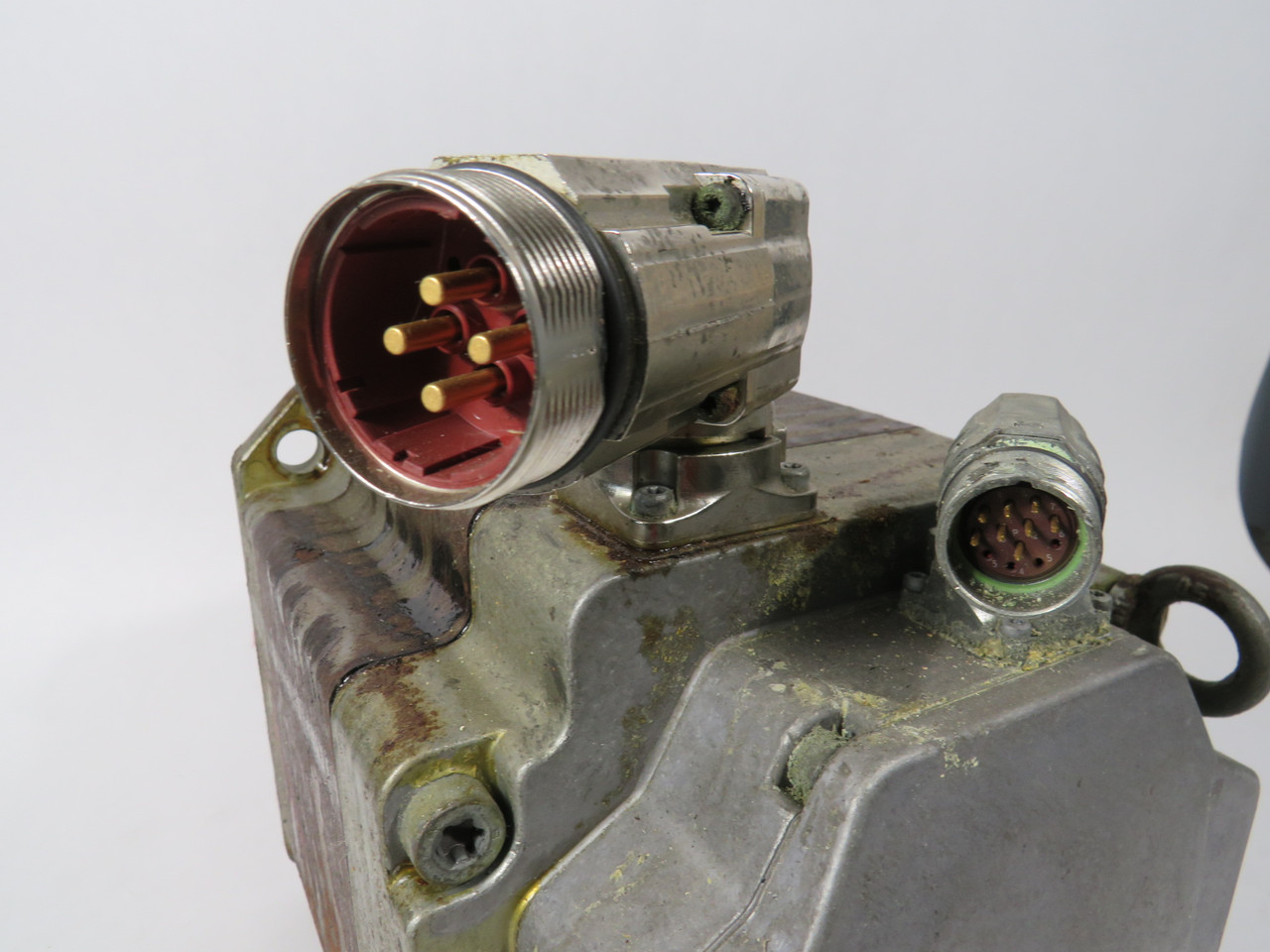 Siemens 1FK7103-5AF71-1SA0 Servo Motor 5000RPM 258V 36Nm 27.5A COSMETIC DMG USED