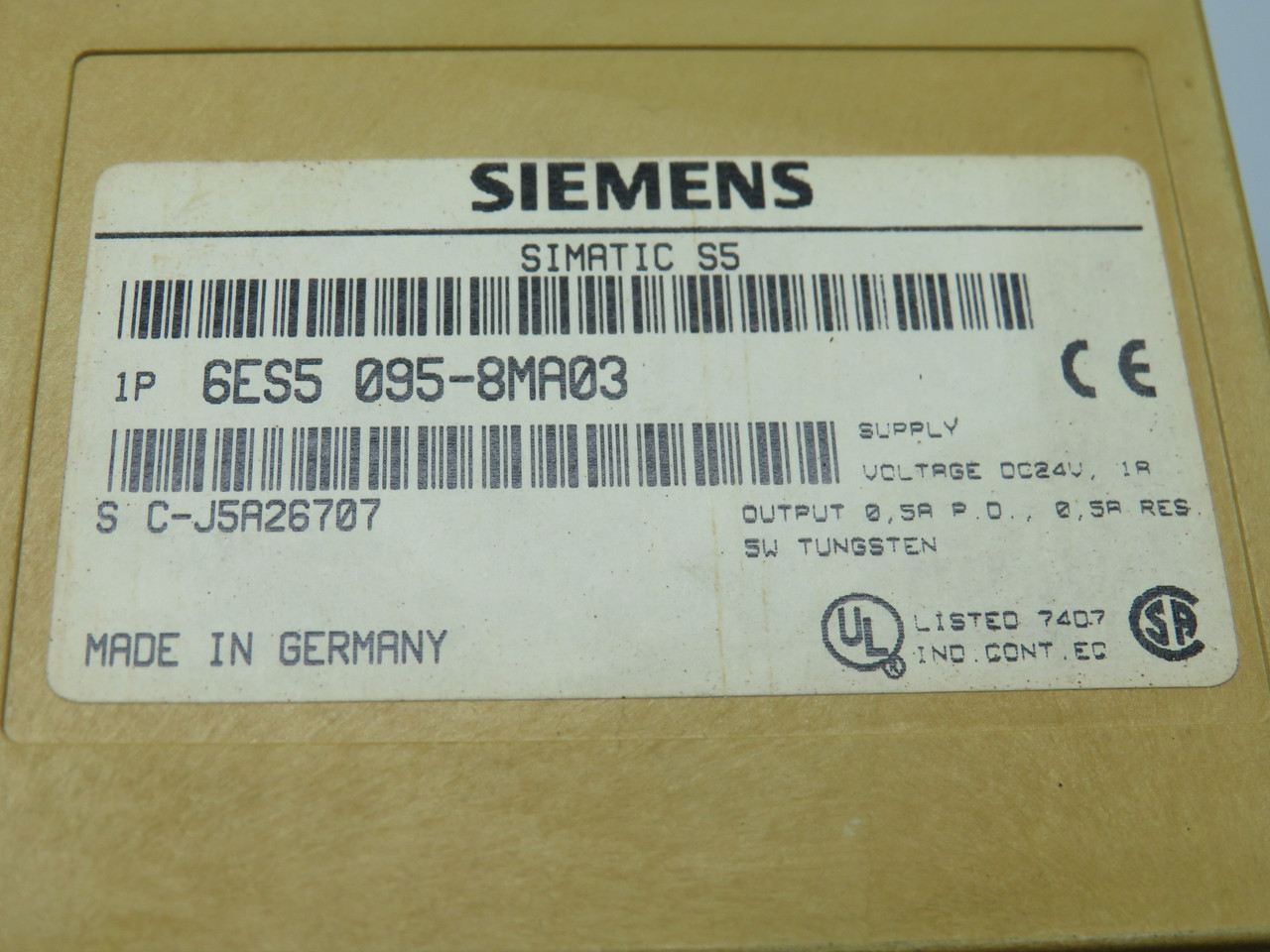 Siemens 6ES5-095-8MA03 Compact Unit 24VDC@1A 0.5APO 0.5A COS DMG USED