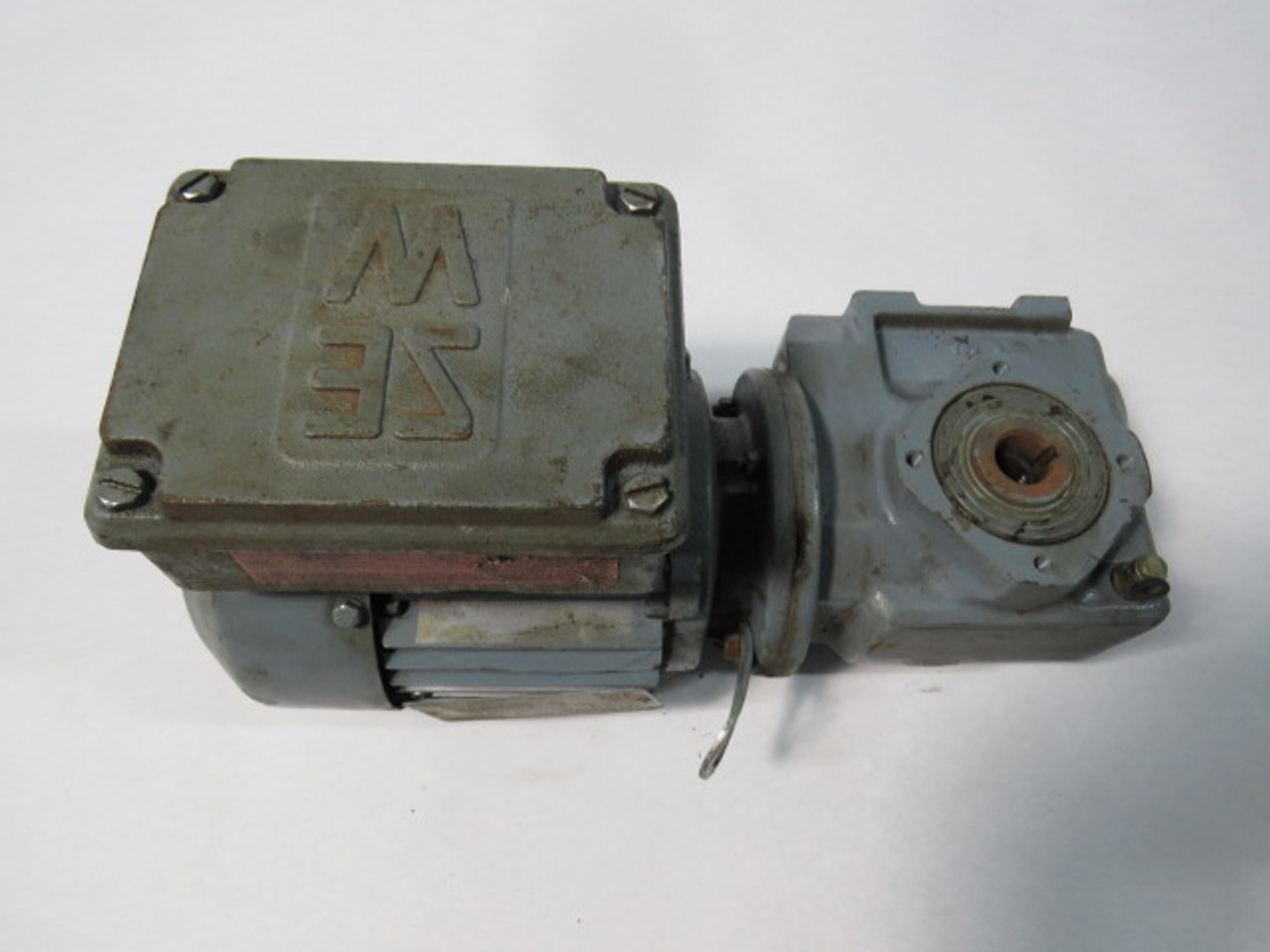Sew-Eurodrive SA37TDT7104 .5HP 166rpm 330/575V c/w Gear Reducer ! AS IS !