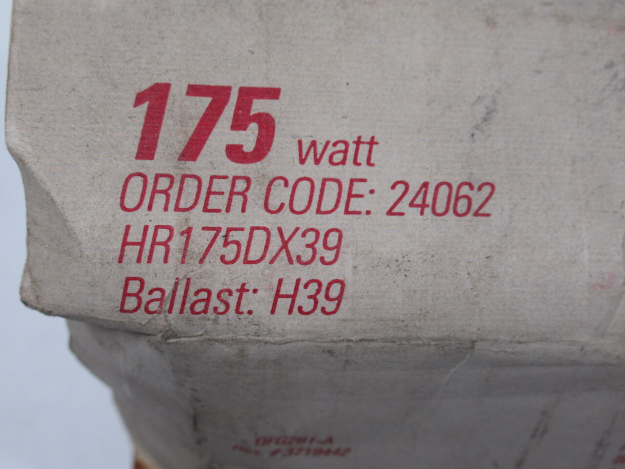 General Electric HR175DX39 Mercury Vapor Bulb 175W USED