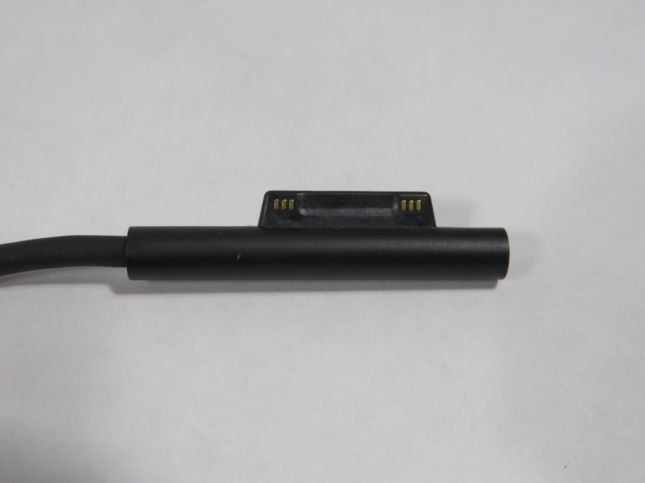 BHC Qvella 20200527-00 Surface Power Charger MB-J6 80cm Wires NOP