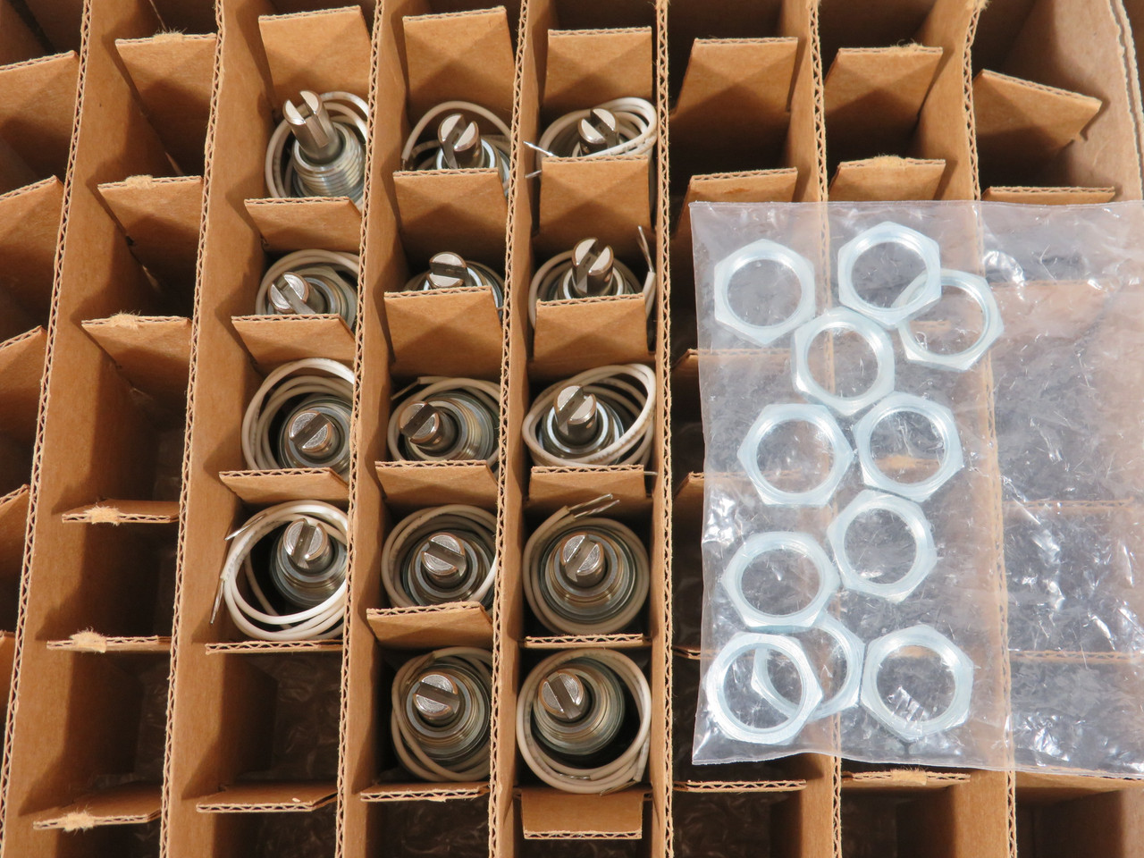 BHC Qvella 20103082-00 Pull Tubular Solenoid 26cm Wires Lot/14 MISSING NUTS NOP