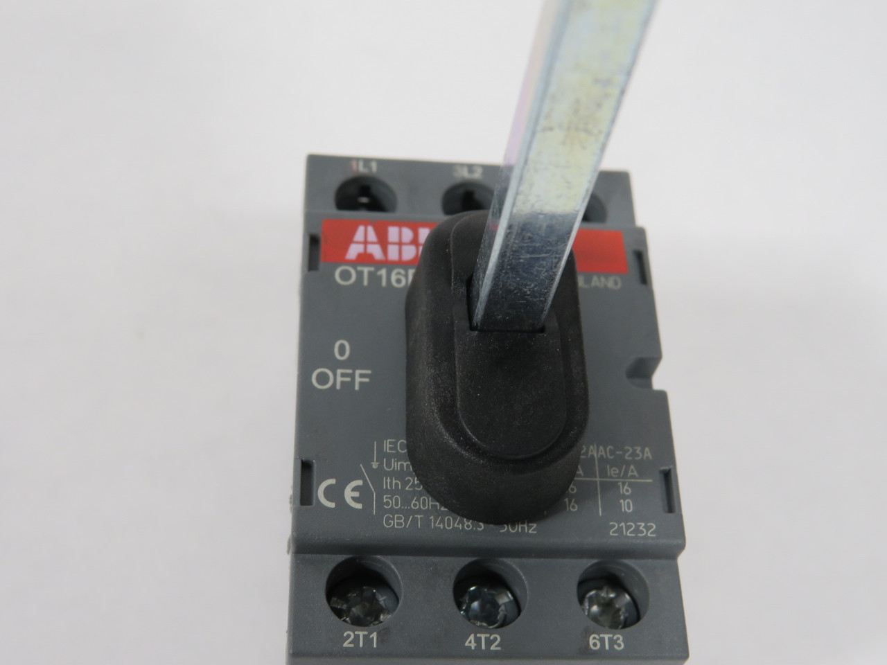 ABB OT16F3 Disconnect Switch 25A 600V 3-Pole C/W 6" Handle Shaft USED