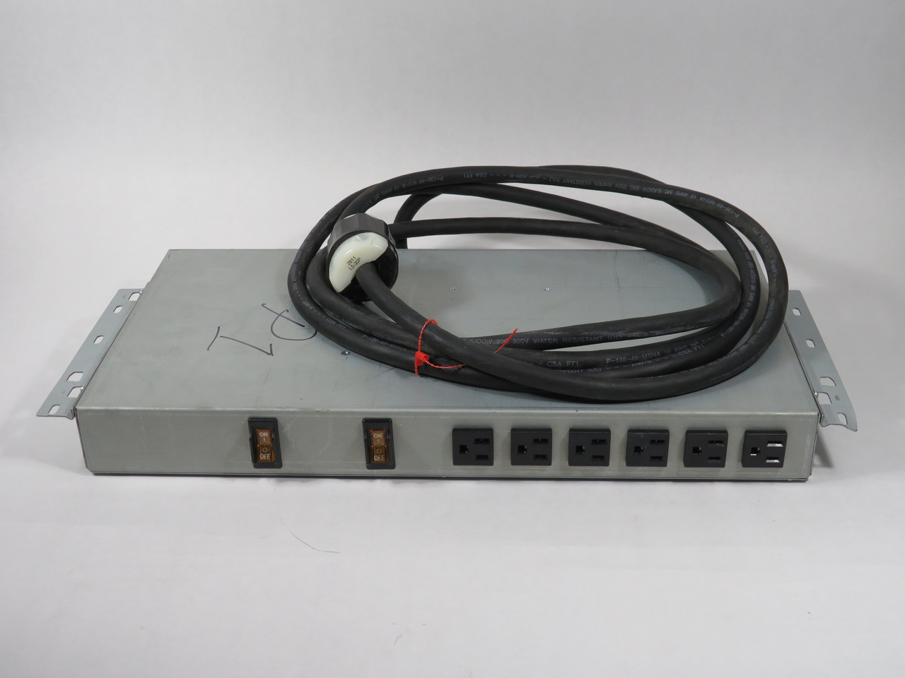 Compaq PDUC30A-1 Power Distribution Unit 100-127V 24A 50/60Hz USED