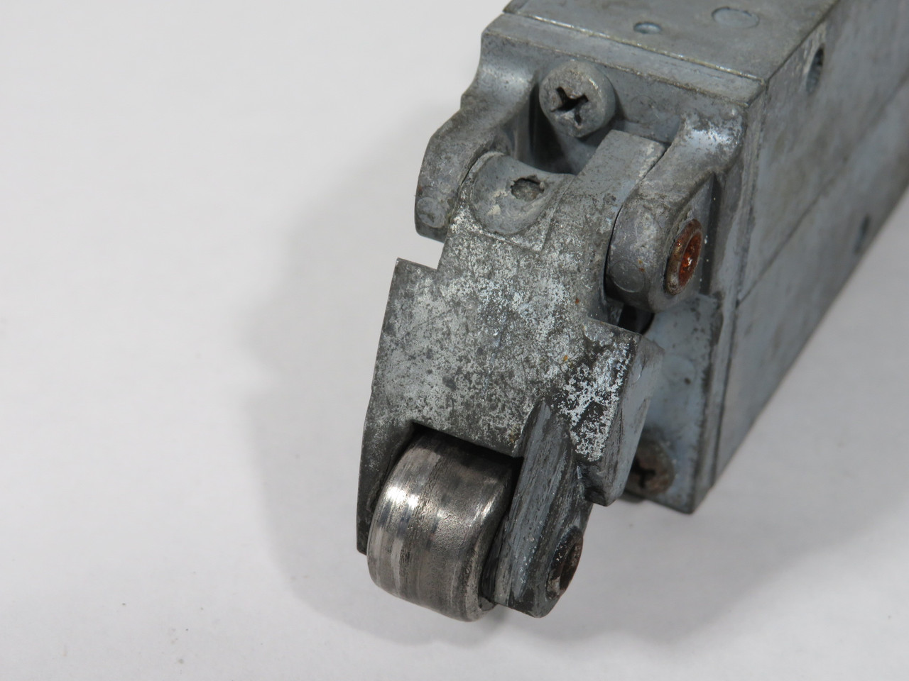 Rexroth PS-034040-00855 Directional Control Valve 1/4" NPT COSMETIC DAMAGE USED