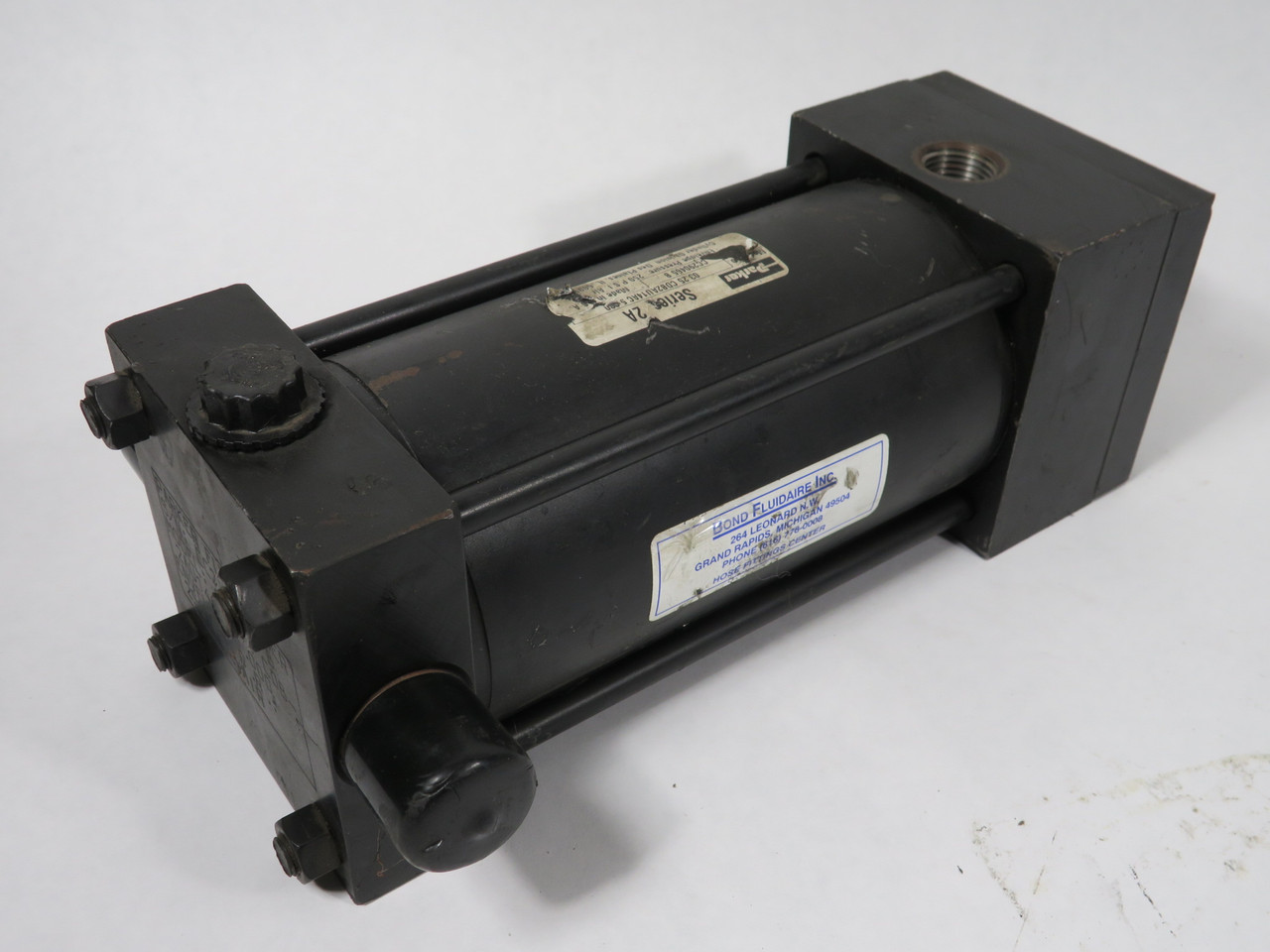 Parker 03.25CDB2AU14AC5.000 Air Cylinder 3.25" Bore 5.000" Stroke 250 psi USED