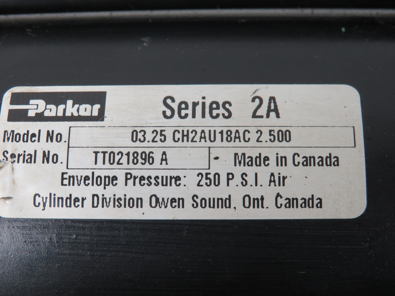 Parker 03.25CH2AU18AC2.500 Air Cylinder 3.25" Bore 2.5" Stroke 250 psi USED