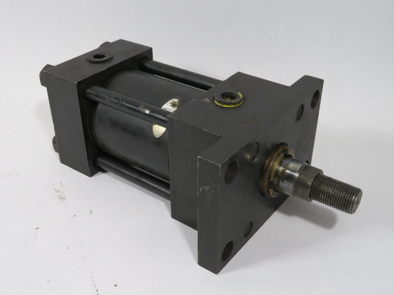 Parker J2HLU13A Hydraulic Cylinder 2.5" Bore 2" Stroke 2500 psi USED