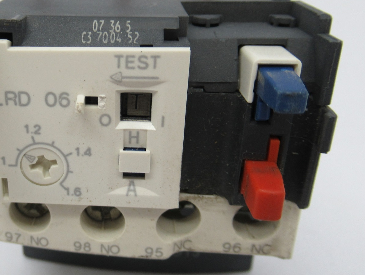 Telemecanique LRD-06 Bimetallic Overload Relay 1-1.6Amp *FRONT CLIP BROKEN* USED