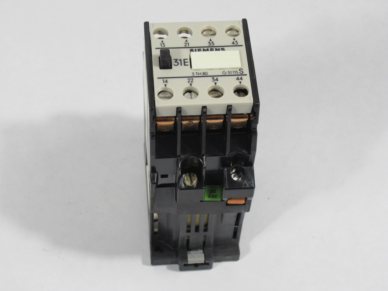 Siemens 3TH8031-0B Contactor 24VDC 3NO 1NC 16A NOP