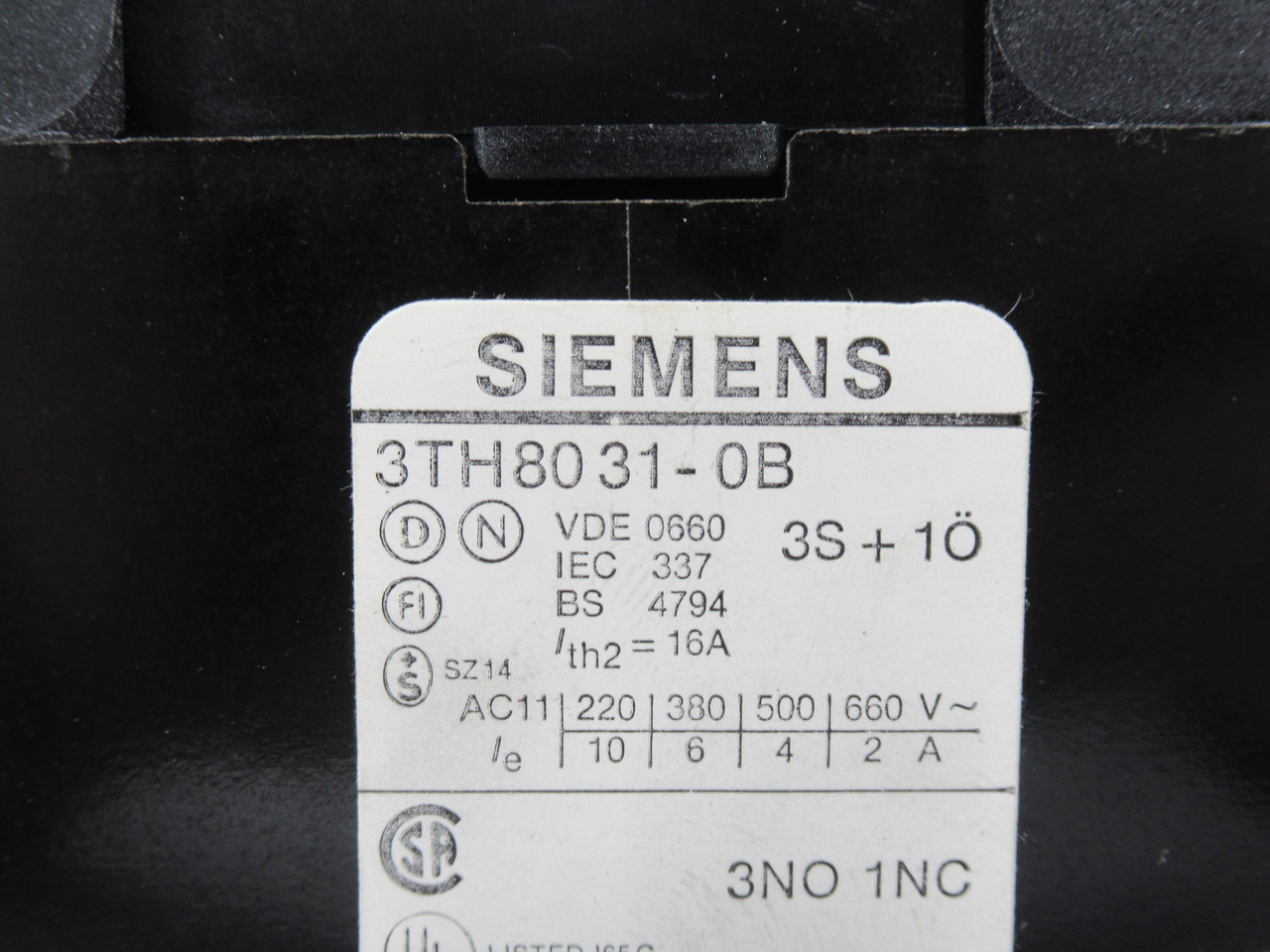 Siemens 3TH8031-0B Contactor 24VDC 3NO 1NC 16A NOP