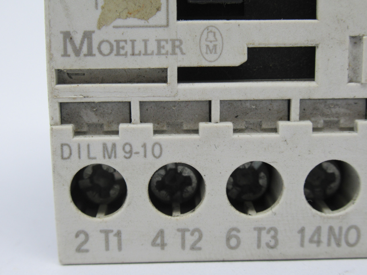 Moeller DILM9-10(24V50/60HZ) Contactor 24V 50/60Hz 20A 3P 1NO USED