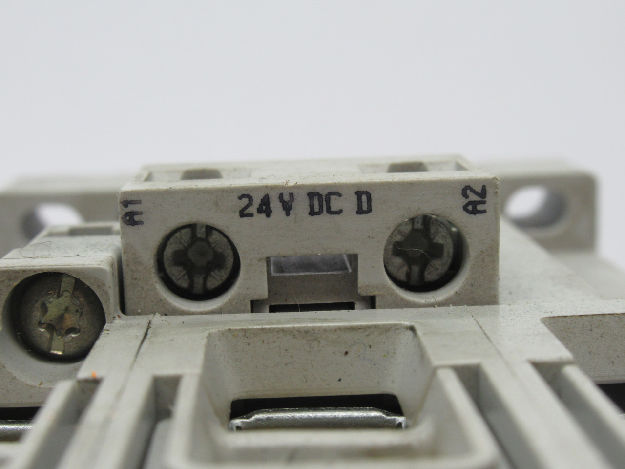 Allen-Bradley 100-C85DJ00 Contactor Ser. A 24VDC Coil 85A 3P USED