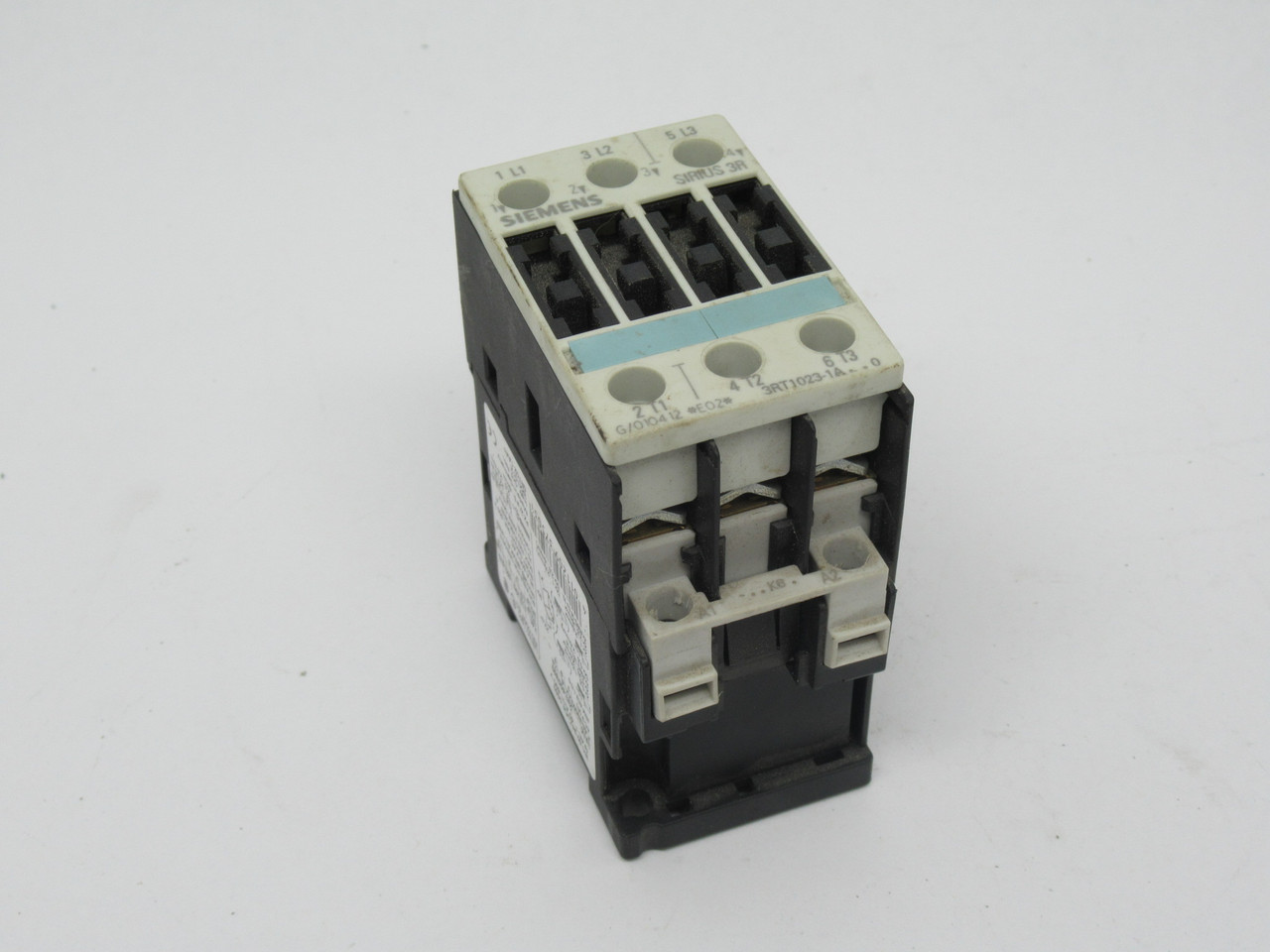 Siemens 3RT1023-1AK60 Power Contactor 110/120V 50/60Hz 3-Pole 9A USED